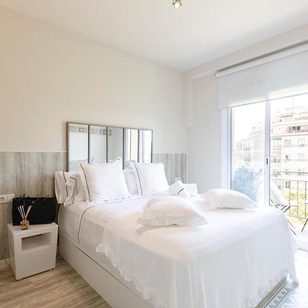 Chic Gran Via Apartment Barcelona Exterior photo