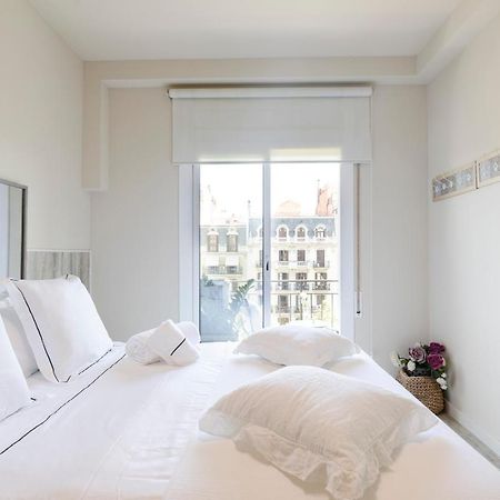 Chic Gran Via Apartment Barcelona Exterior photo